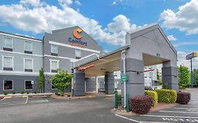 Comfort Suites Rivergate Mall